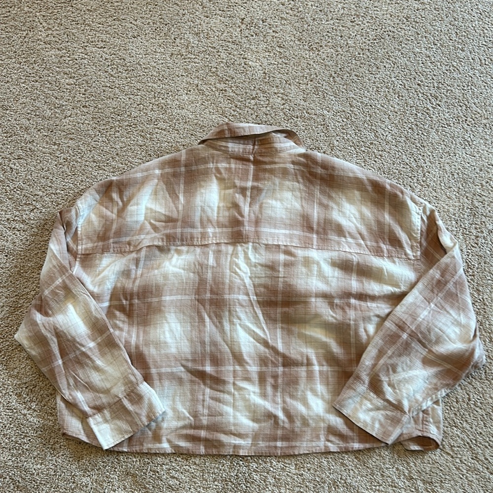 Abercrombie button down cropped shirt - Picture 4 of 4